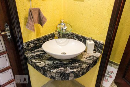 Casa à venda com 420m², 5 quartos e 4 vagasLavabo 