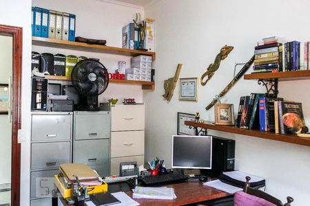 Casa à venda com 420m², 5 quartos e 4 vagasEscritório