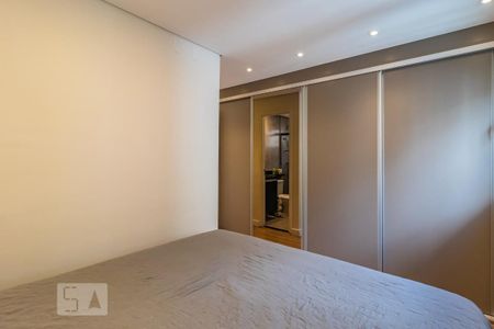 Suíte de apartamento para alugar com 2 quartos, 66m² em Alphaville Empresarial, Barueri