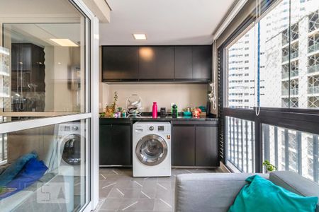 Varanda de apartamento para alugar com 2 quartos, 66m² em Alphaville Empresarial, Barueri