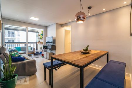 Sala de apartamento para alugar com 2 quartos, 66m² em Alphaville Empresarial, Barueri