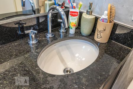 Apartamento para alugar com 66m², 2 quartos e 1 vagaDetalhe do Banheiro da Suíte