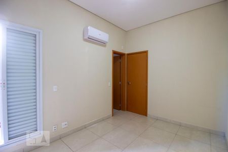 Apartamento para alugar com 80m², 2 quartos e 2 vagasQuarto Suíte
