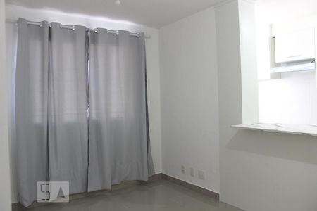 Sala de apartamento à venda com 2 quartos, 47m² em Itaquera, São Paulo