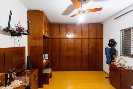 Casa à venda com 240m², 3 quartos e 4 vagasQuarto