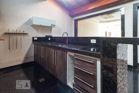 Casa de condomínio para alugar com 150m², 3 quartos e 4 vagasChurrasqueira