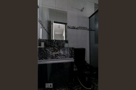 Banheiro social de casa de condomínio para alugar com 3 quartos, 150m² em Vila Rio, Guarulhos