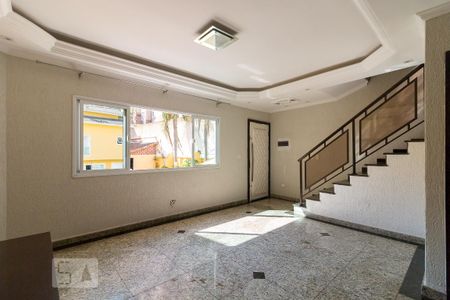 Sala de casa de condomínio para alugar com 3 quartos, 150m² em Vila Rio, Guarulhos