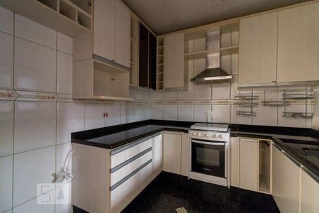 Casa de condomínio para alugar com 150m², 3 quartos e 4 vagasCozinha