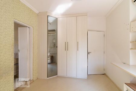 Casa de condomínio para alugar com 150m², 3 quartos e 4 vagasQuarto 3 suíte