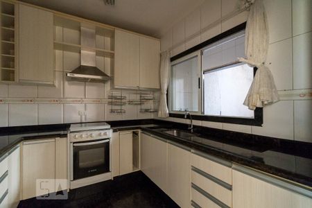 Casa de condomínio para alugar com 150m², 3 quartos e 4 vagasCozinha