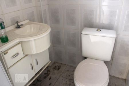 Casa à venda com 211m², 4 quartos e 4 vagasBanheiro de Serviço