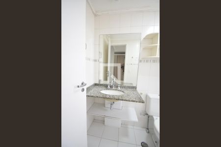 Banheiro Suite de apartamento para alugar com 3 quartos, 112m² em Vila Carrão, São Paulo