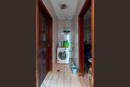 Casa à venda com 300m², 2 quartos e 2 vagasÁrea de Serviço