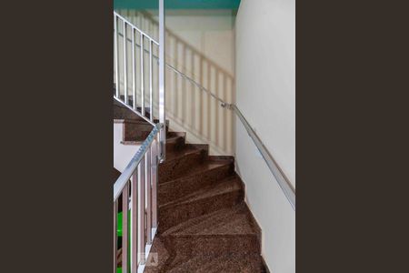 Casa à venda com 300m², 2 quartos e 2 vagasAcesso Quartos