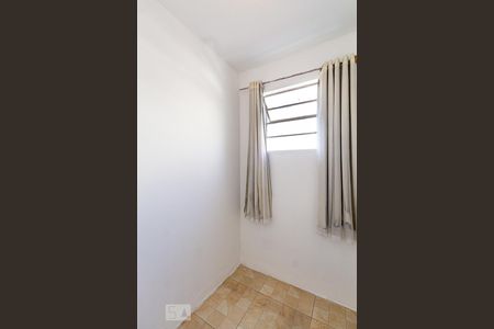 Apartamento para alugar com 100m², 2 quartos e 1 vagaÁrea de Serviço - Quarto