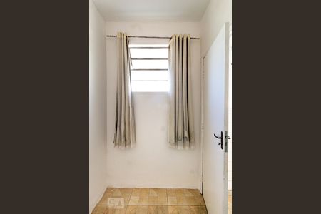 Apartamento para alugar com 100m², 2 quartos e 1 vagaÁrea de Serviço - Quarto