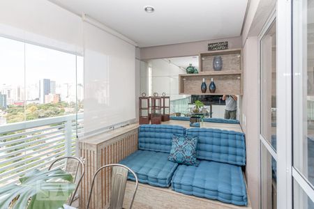 Studio para alugar com 33m², 1 quarto e 2 vagas Studio para alugar com 33m², 1 quarto e 2 vagasVaranda