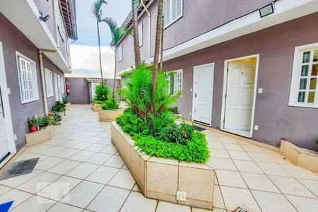 Casa de condomínio à venda com 72m², 2 quartos e 2 vagas Casa de condomínio à venda com 72m², 2 quartos e 2 vagasÁrea Comum