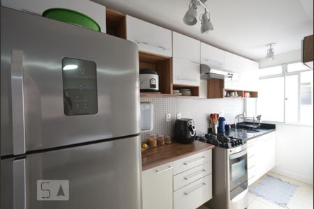 Cozinha de apartamento para alugar com 3 quartos, 100m² em São João Clímaco, São Paulo