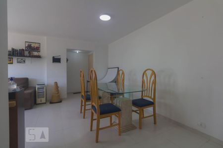 Sala de apartamento para alugar com 2 quartos, 72m² em Vila Cordeiro, São Paulo