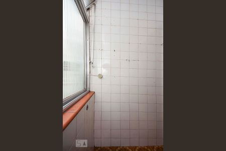 Apartamento à venda com 70m², 2 quartos e sem vaga Apartamento à venda com 70m², 2 quartos e sem vagaLavanderia