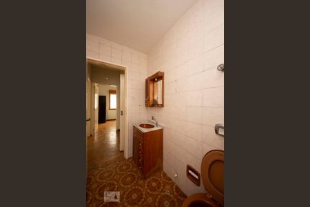 Apartamento à venda com 70m², 2 quartos e sem vaga Apartamento à venda com 70m², 2 quartos e sem vagaBanheiro