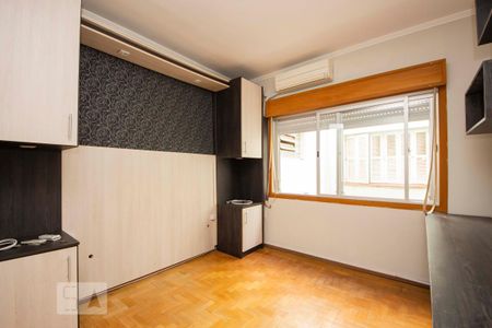 Quarto 1 de apartamento à venda com 2 quartos, 70m² em Independência, Porto Alegre