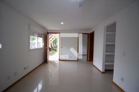 Sala de apartamento à venda com 2 quartos, 60m² em Vargem Pequena, Rio de Janeiro