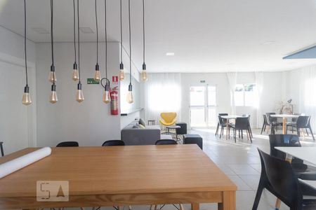 Apartamento à venda com 44m², 2 quartos e sem vagaÁrea comum - Salão de festas