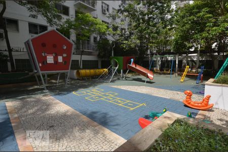 Apartamento para alugar com 60m², 2 quartos e 1 vagaÁrea Comum - Playground