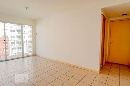 Sala de apartamento para alugar com 2 quartos, 60m² em Centro, Rio de Janeiro