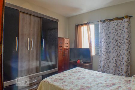 Casa à venda com 150m², 3 quartos e 5 vagas Casa à venda com 150m², 3 quartos e 5 vagasQuarto