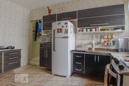 Casa à venda com 150m², 3 quartos e 5 vagas Casa à venda com 150m², 3 quartos e 5 vagasCozinha