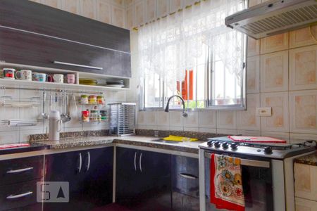 Casa à venda com 150m², 3 quartos e 5 vagas Casa à venda com 150m², 3 quartos e 5 vagasCozinha