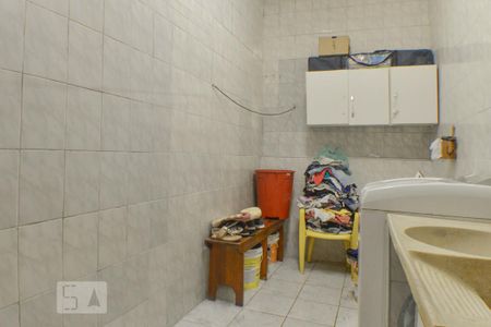 Casa à venda com 150m², 3 quartos e 5 vagas Casa à venda com 150m², 3 quartos e 5 vagasÁrea de Serviço