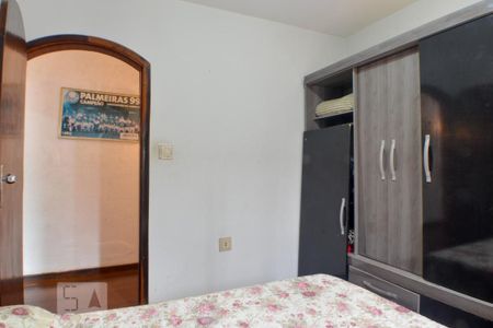 Casa à venda com 150m², 3 quartos e 5 vagas Casa à venda com 150m², 3 quartos e 5 vagasQuarto