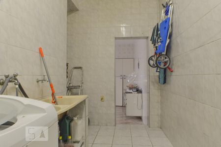 Casa à venda com 150m², 3 quartos e 5 vagas Casa à venda com 150m², 3 quartos e 5 vagasÁrea de Serviço