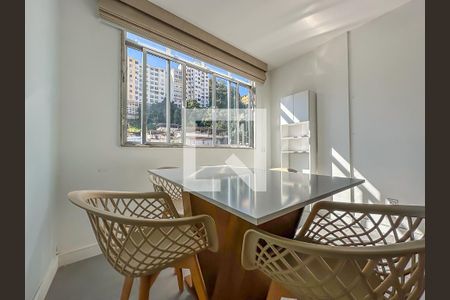 Sala de apartamento para alugar com 2 quartos, 50m² em Centro, Rio de Janeiro