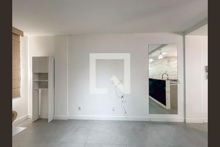 Sala de apartamento para alugar com 2 quartos, 50m² em Centro, Rio de Janeiro