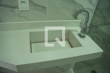 Banheiro de apartamento para alugar com 2 quartos, 50m² em Centro, Rio de Janeiro