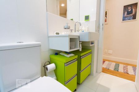 Apartamento à venda com 115m², 3 quartos e 3 vagasBanheiro Social