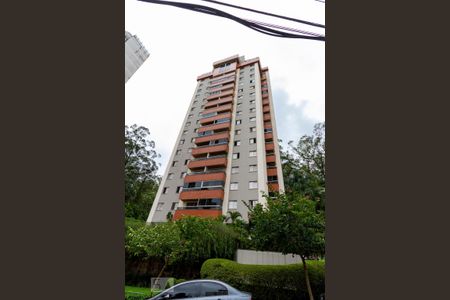 Apartamento à venda com 115m², 3 quartos e 3 vagasFachada