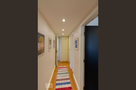 Apartamento à venda com 115m², 3 quartos e 3 vagasCorredor