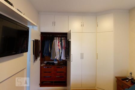 Apartamento à venda com 115m², 3 quartos e 3 vagasSuíte - Armários