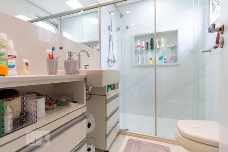 Apartamento à venda com 115m², 3 quartos e 3 vagasBanheiro da Suíte