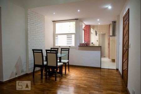 Sala de apartamento à venda com 2 quartos, 56m² em Copacabana, Rio de Janeiro