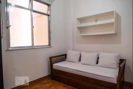 Quarto 1 de apartamento à venda com 2 quartos, 56m² em Copacabana, Rio de Janeiro