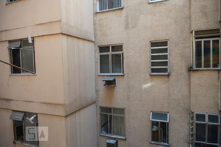 Vista da Sala de apartamento à venda com 2 quartos, 56m² em Copacabana, Rio de Janeiro