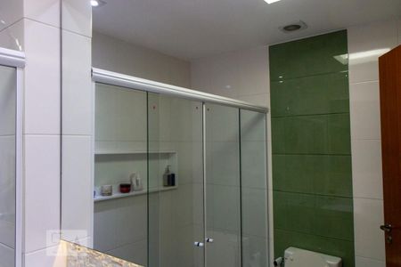 Apartamento à venda com 96m², 2 quartos e 2 vagas Apartamento à venda com 96m², 2 quartos e 2 vagasBanheiro Social